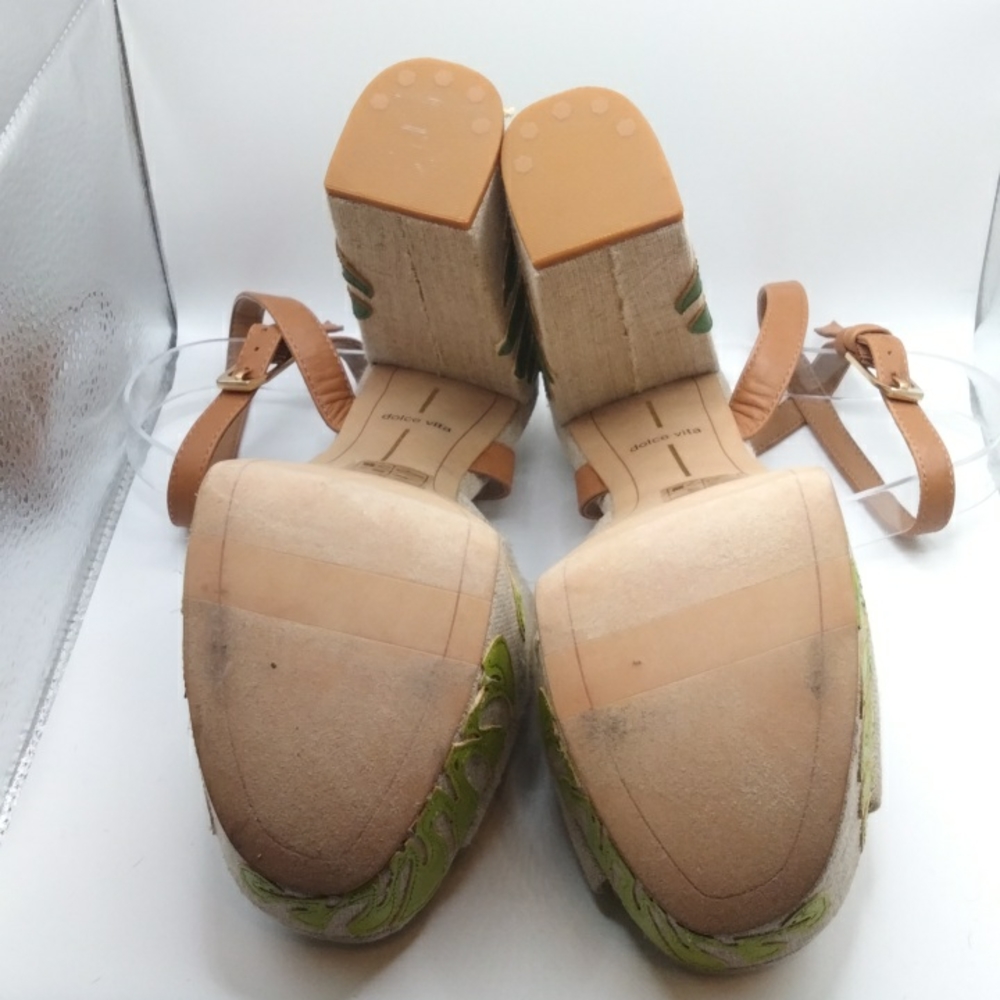 Heels - Picture 5 of 7